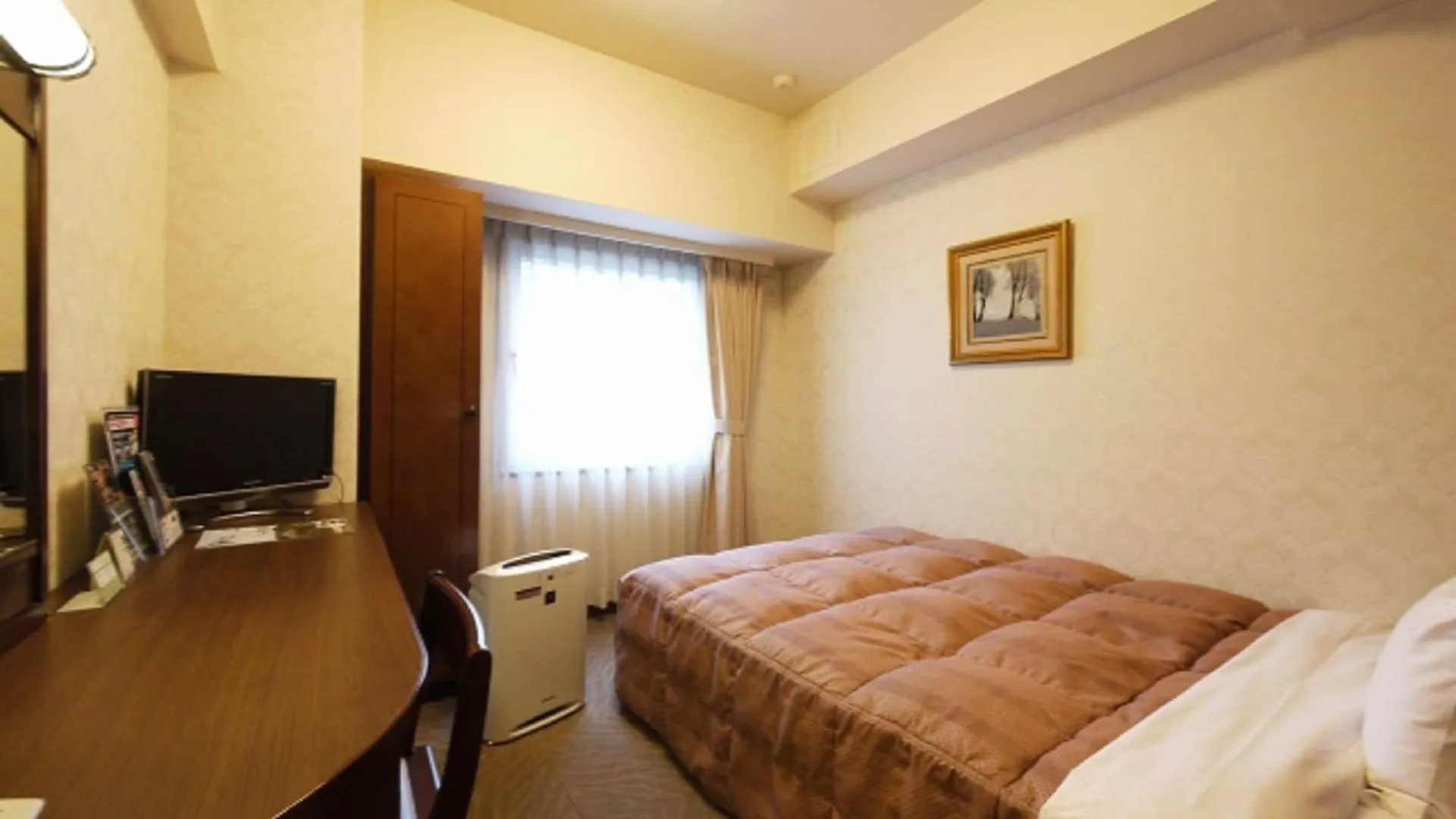 Hotel Route-Inn Yokohama Bashamichi