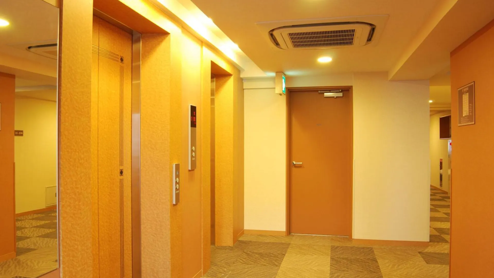 ***  Hotel Route-Inn Yokohama Bashamichi Япония
